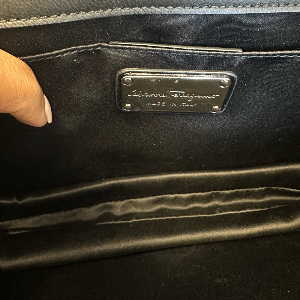 NEW Ferragamo convertible clutch/crossbody - Picture 5 of 6